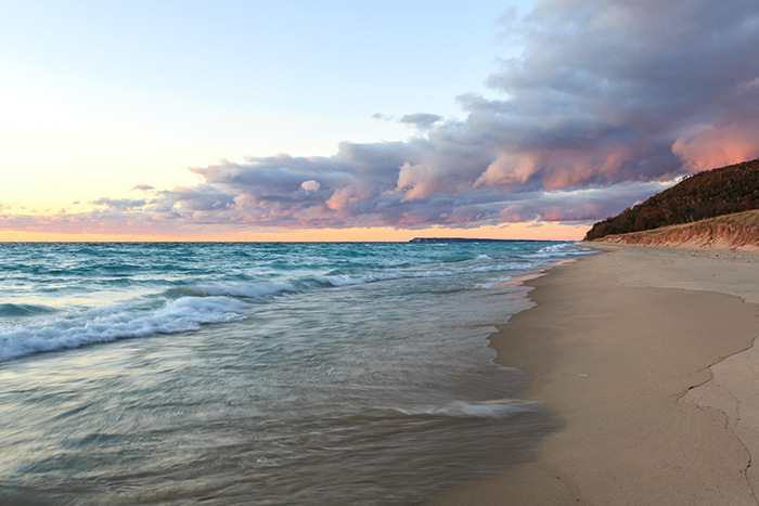 Colorful sunset at the beach 